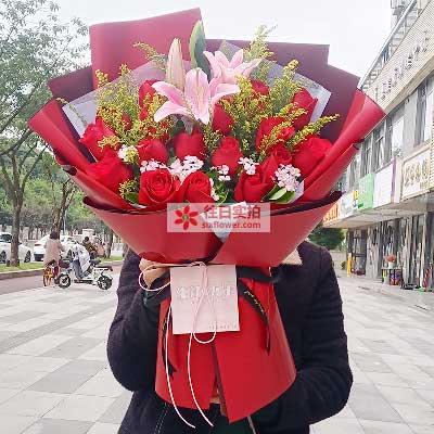 防城港19朵红玫瑰百合，与你幸福前行