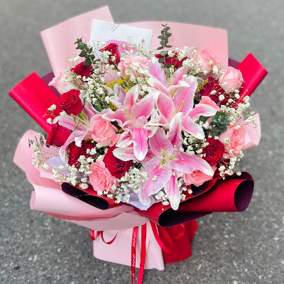 防城港22朵玫瑰混搭百合，共舞人生